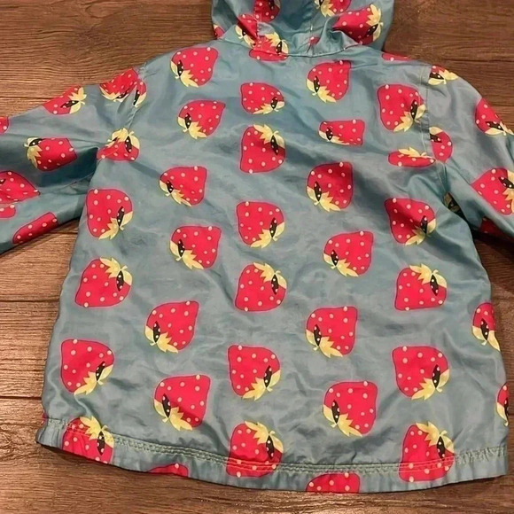 [2-3Y]NEXT  Strawberry Print Rain Windbreaker - Picture 4 of 8